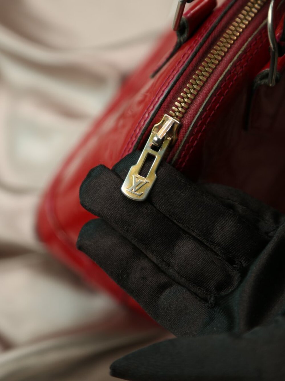 LOUIS VUITTON Alma BB Handbag - Picture 12 of 16